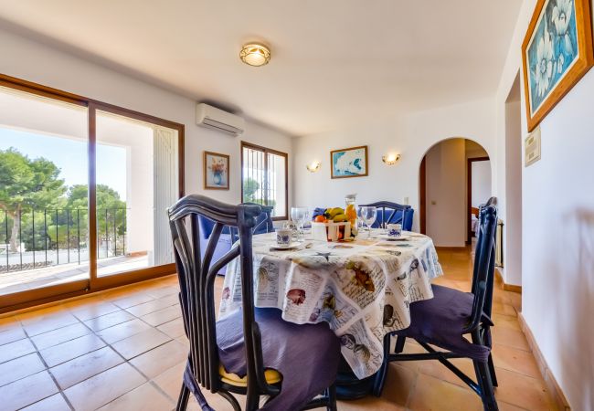 Villa en Moraira - VILLA SERENA, casa de vacaciones en Moraira con vistas al mar y zona tranquila Villa en Moraira - VILLA SERENA, casa de vacaciones en Moraira con vistas al mar y zona tranquila