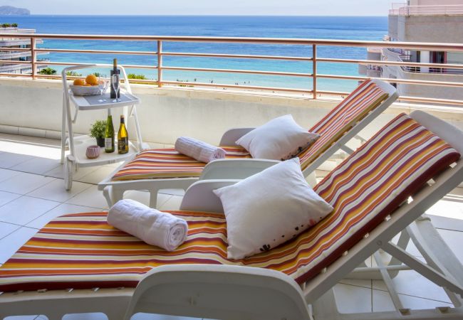 Apartamento en Calpe - APARTAMENTO NUEVO MEXICO CON AMPLIA TERRAZA Y VISTAS AL MAR EN PRIMERA LINEA Apartamento en Calpe - APARTAMENTO NUEVO MEXICO CON AMPLIA TERRAZA Y VISTAS AL MAR EN PRIMERA LINEA