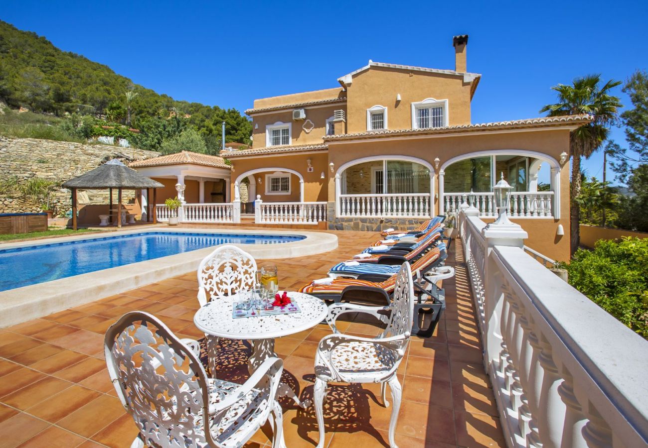 Villa en Calpe - Villa Malie - Villa de lujo con vistas al mar y jacuzzi