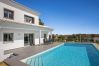 Villa en Calpe - VALLESA - Villa moderna con piscina privada cerca de la playa y supermercados