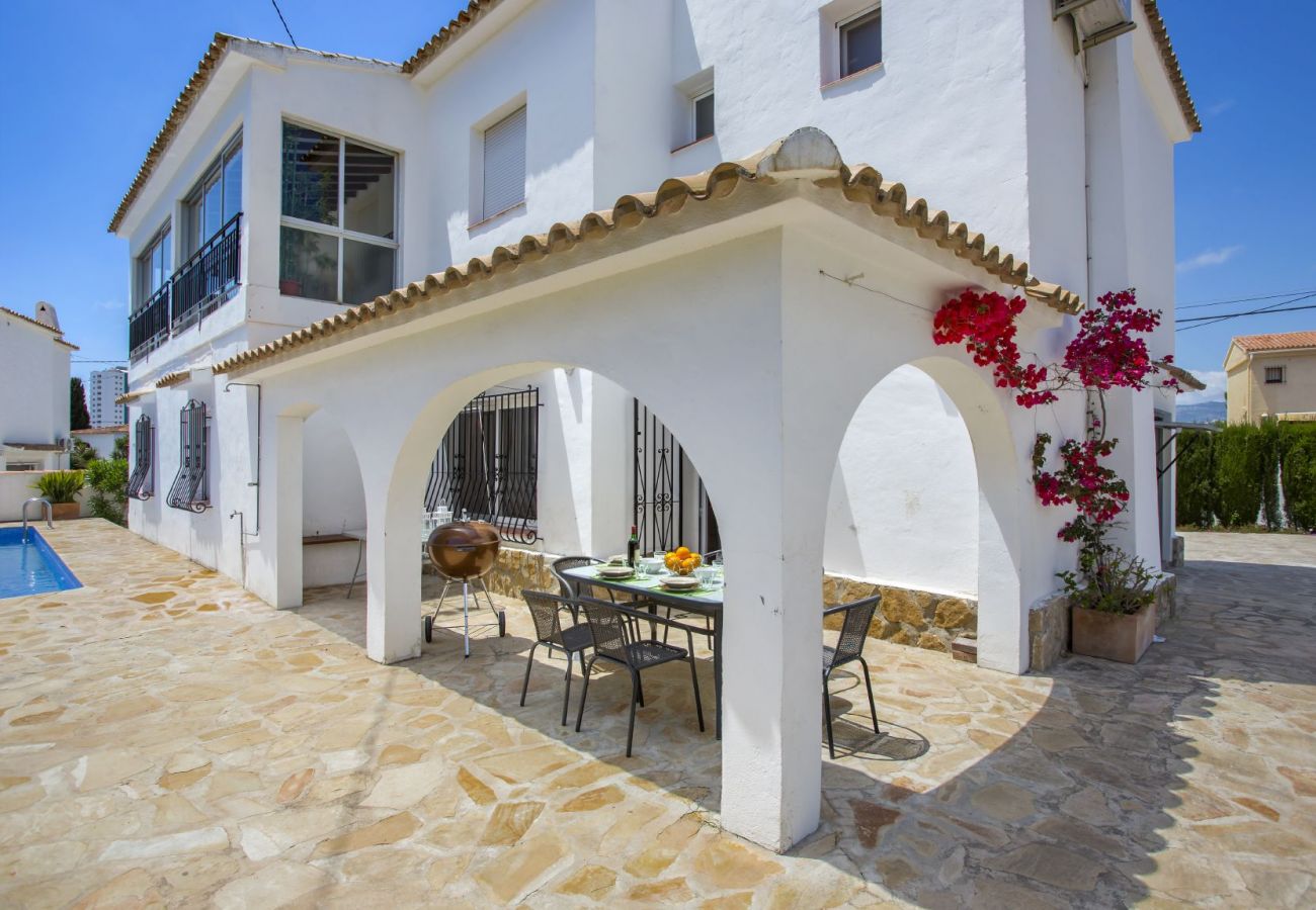 Villa en Calpe - VILLA LEONES - Villa independiente a 700 m de la playa con piscina privada
