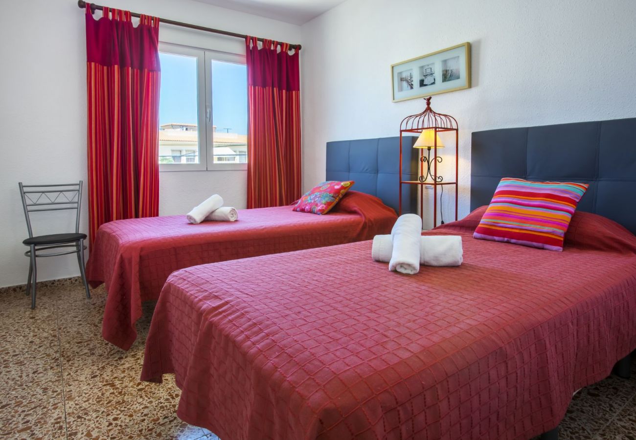 Villa en Calpe - VILLA LEONES - Villa independiente a 700 m de la playa con piscina privada