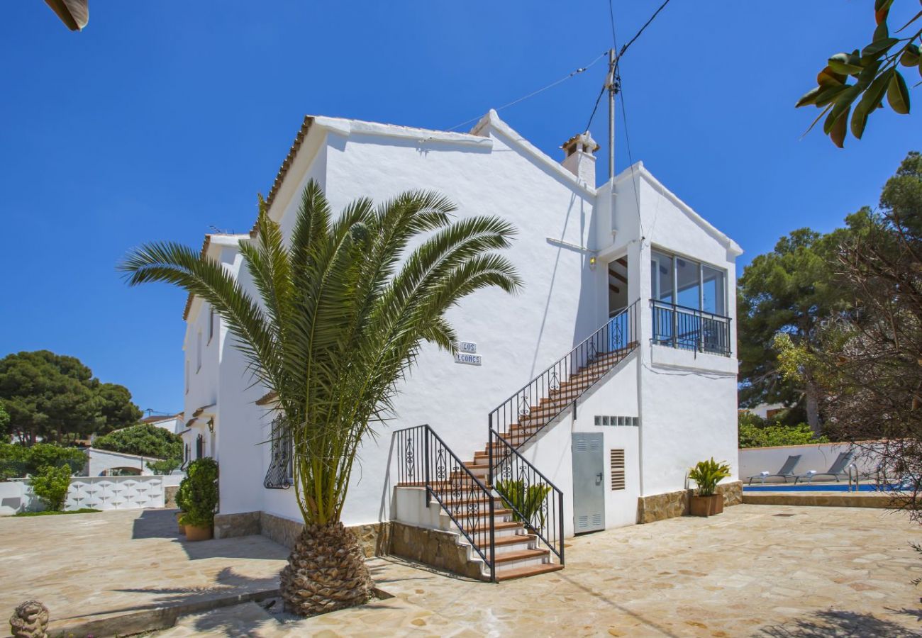 Villa en Calpe - VILLA LEONES - Villa independiente a 700 m de la playa con piscina privada