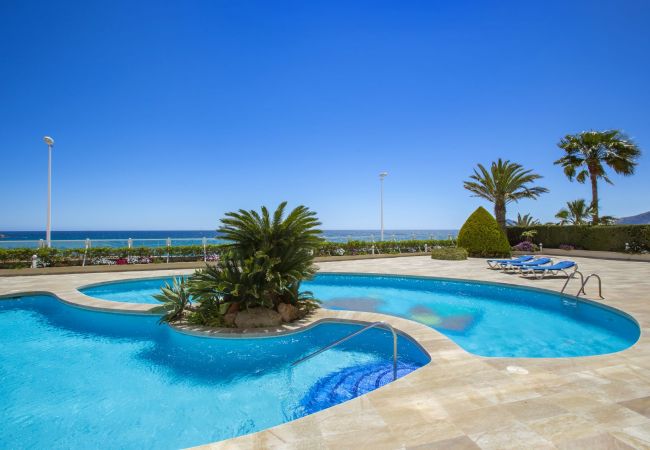 Apartamento en Calpe - RUBINO - Apartamento en primera linea con vistas la mar y acceso directo a la playa Apartamento en Calpe - RUBINO - Apartamento en primera linea con vistas la mar y acceso directo a la playa