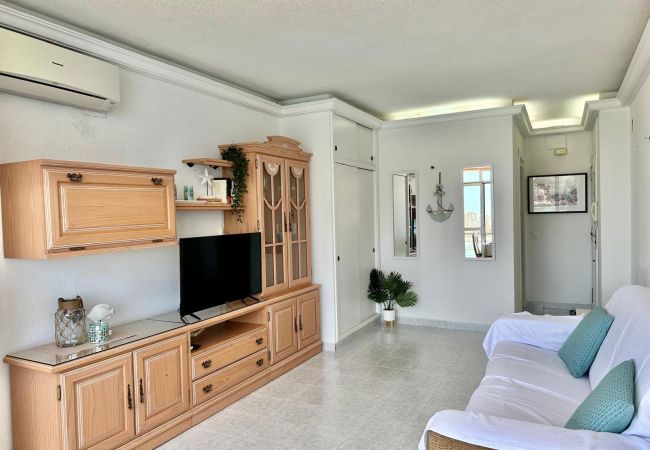 Estudio en Calpe - HORIZONTE 801 - Estudio en primera linea con vistas impresionantes al mar Estudio en Calpe - HORIZONTE 801 - Estudio en primera linea con vistas impresionantes al mar