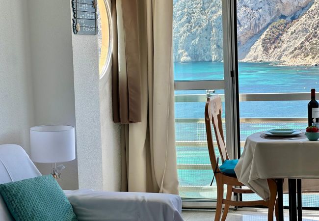 Estudio en Calpe - HORIZONTE 801 - Estudio en primera linea con vistas impresionantes al mar Estudio en Calpe - HORIZONTE 801 - Estudio en primera linea con vistas impresionantes al mar