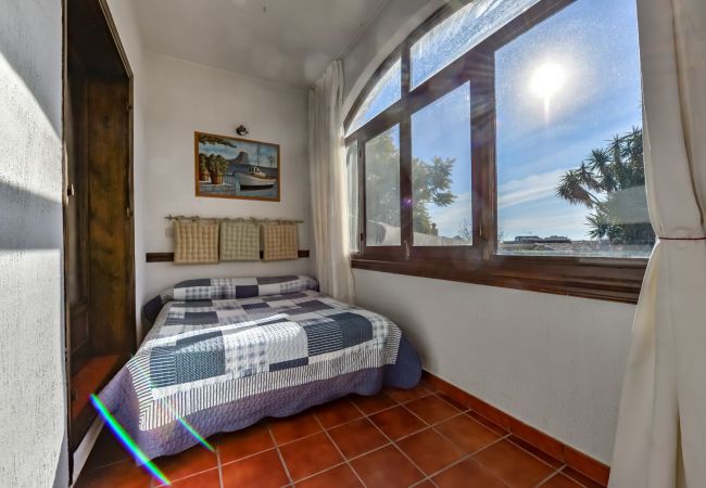 Villa en Calpe - CASABLANCA. Villa de tres dormitorios cerca de playas y servicios en una zona muy tranquila Villa en Calpe - CASABLANCA. Villa de tres dormitorios cerca de playas y servicios en una zona muy tranquila