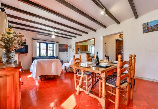 Villa en Calpe - CASABLANCA. Villa de tres dormitorios cerca de playas y servicios en una zona muy tranquila Villa en Calpe - CASABLANCA. Villa de tres dormitorios cerca de playas y servicios en una zona muy tranquila