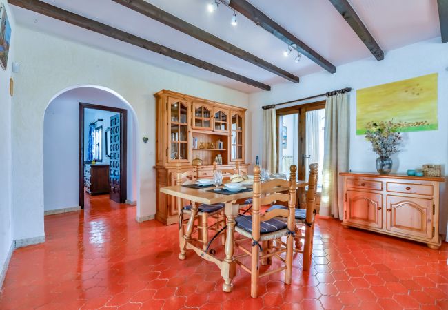 Villa en Calpe - CASABLANCA. Villa de tres dormitorios cerca de playas y servicios en una zona muy tranquila Villa en Calpe - CASABLANCA. Villa de tres dormitorios cerca de playas y servicios en una zona muy tranquila