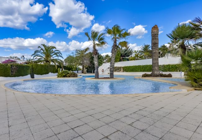 Casa adosada en Calpe - Rafol - Adosado con vistas al peñón, piscina comunitaria y tenis