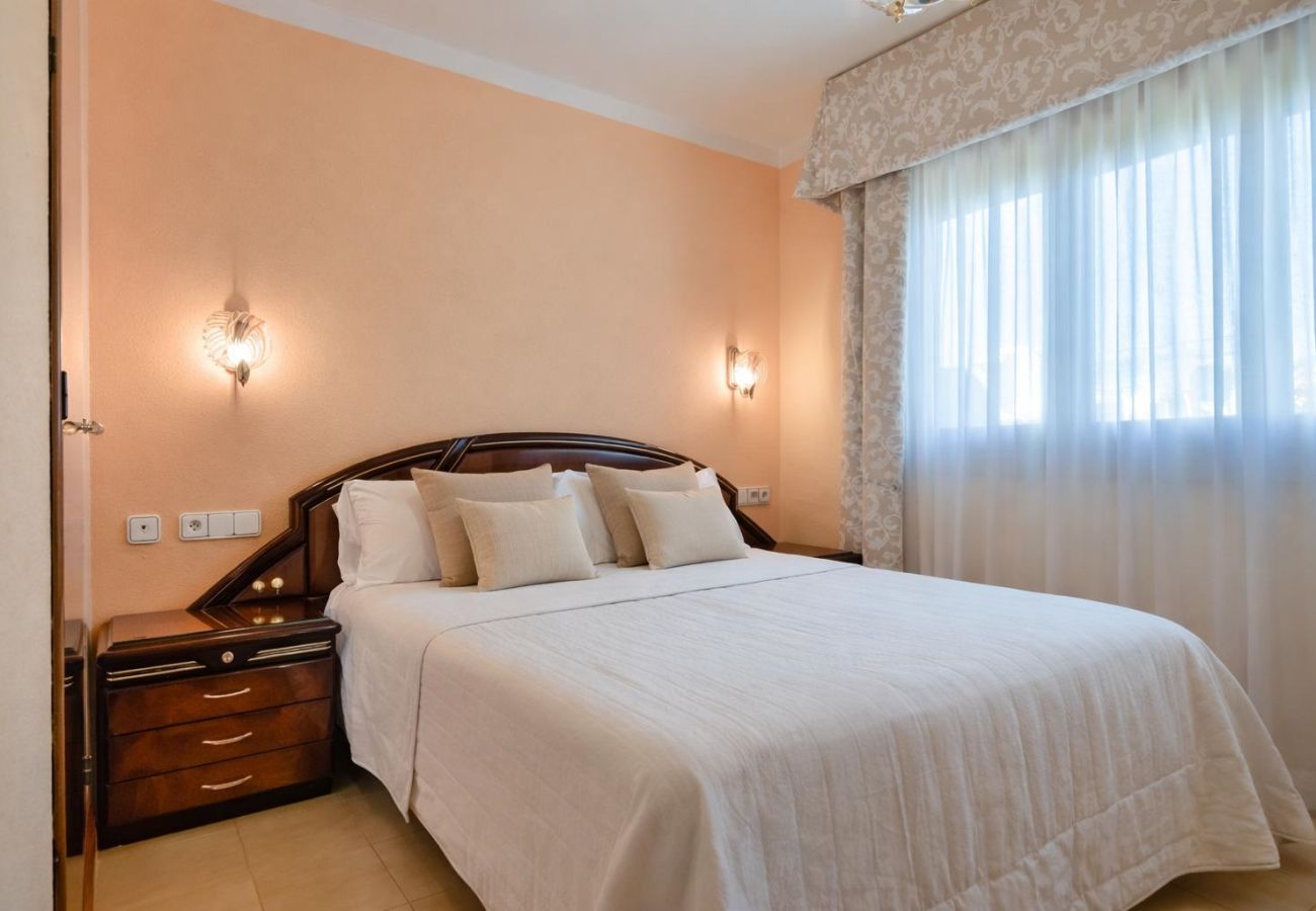 Casa adosada en Calpe - Calpe Park, casa adosada con terraza y piscina · ideal para familias · parking incluido