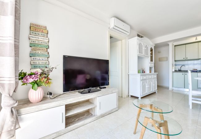 Apartment in Calpe / Calp - Zafiro 212C - Front line apartment with sea views and direct access to the beach