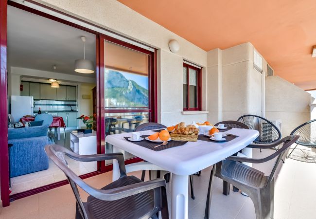 Apartment in Calpe / Calp - ZAFIRO 28B - Front line apartment with sea views and direct access to the beach