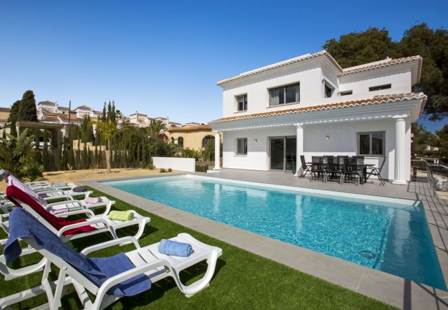 Villa in Calpe / Calp - VALLESA - Modern villa with private pool near the beach and supermarkets