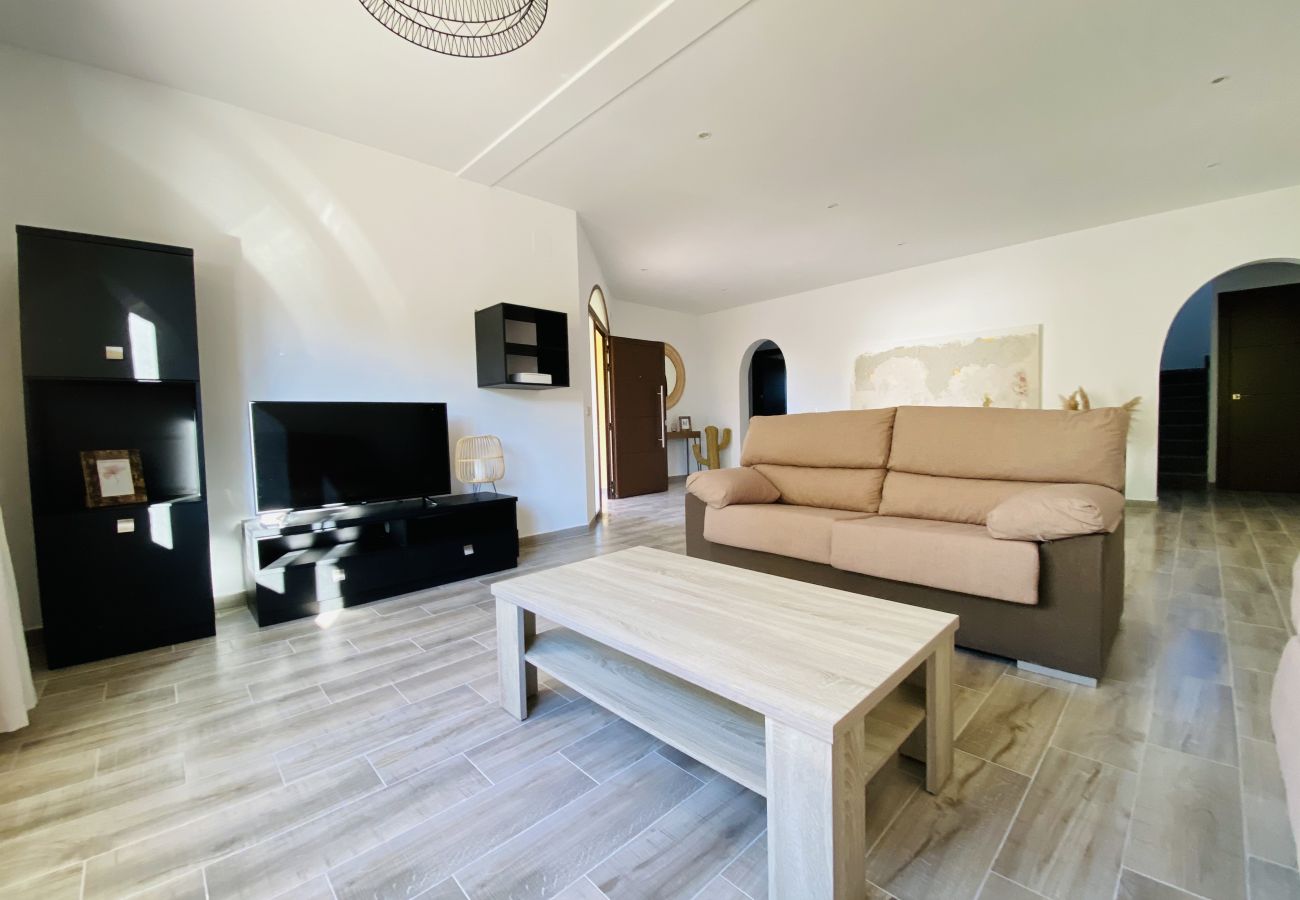 Villa in Calpe / Calp - VILLA MARISOL - Villa with private pool near beach and supermarkets