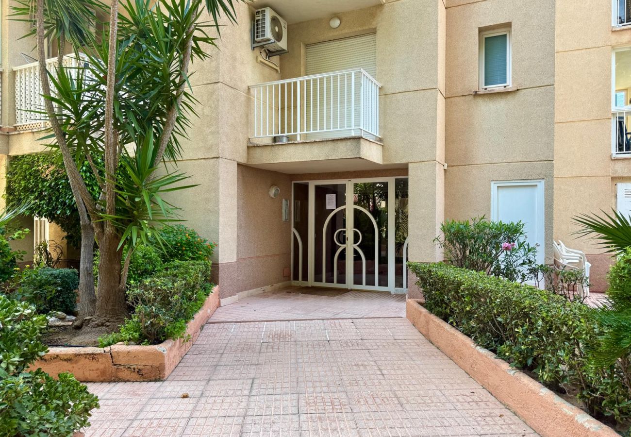 Apartment in Calpe / Calp - BOBYAN. Apartment very well located and very close to the beach