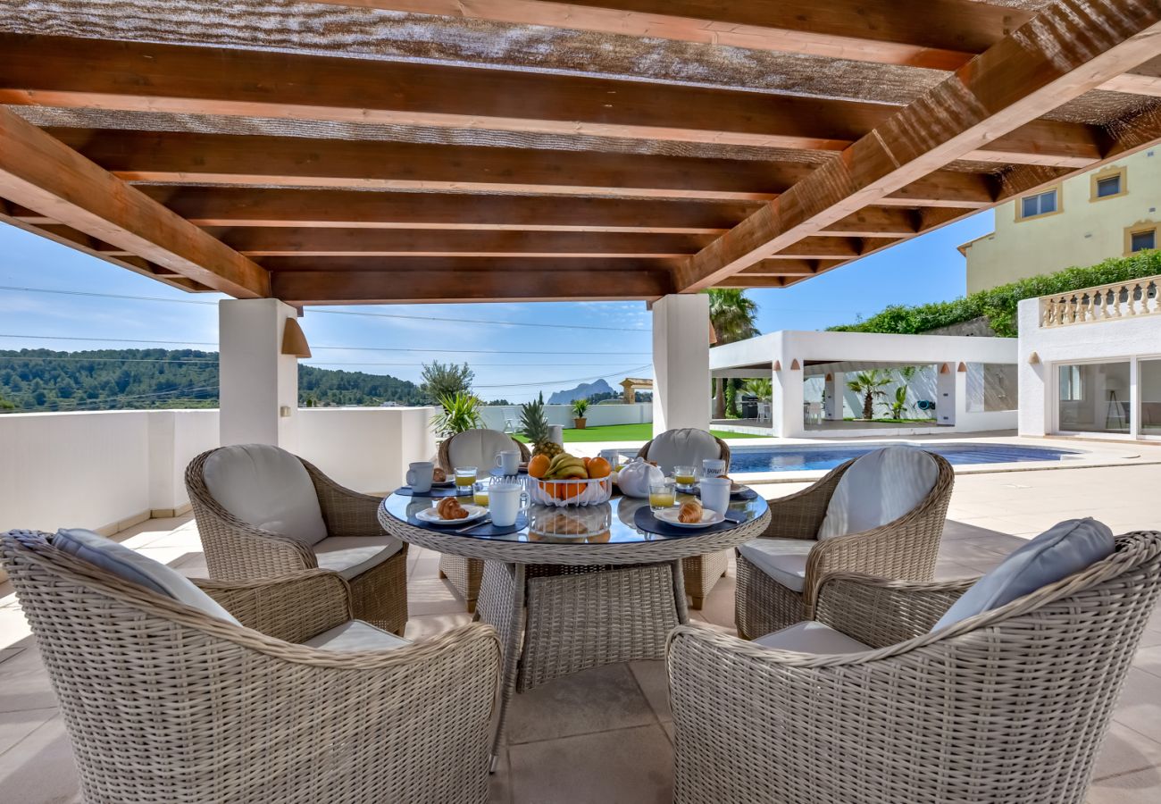 Villa in Calpe / Calp - SORENSEN Spacious villa with private pool 