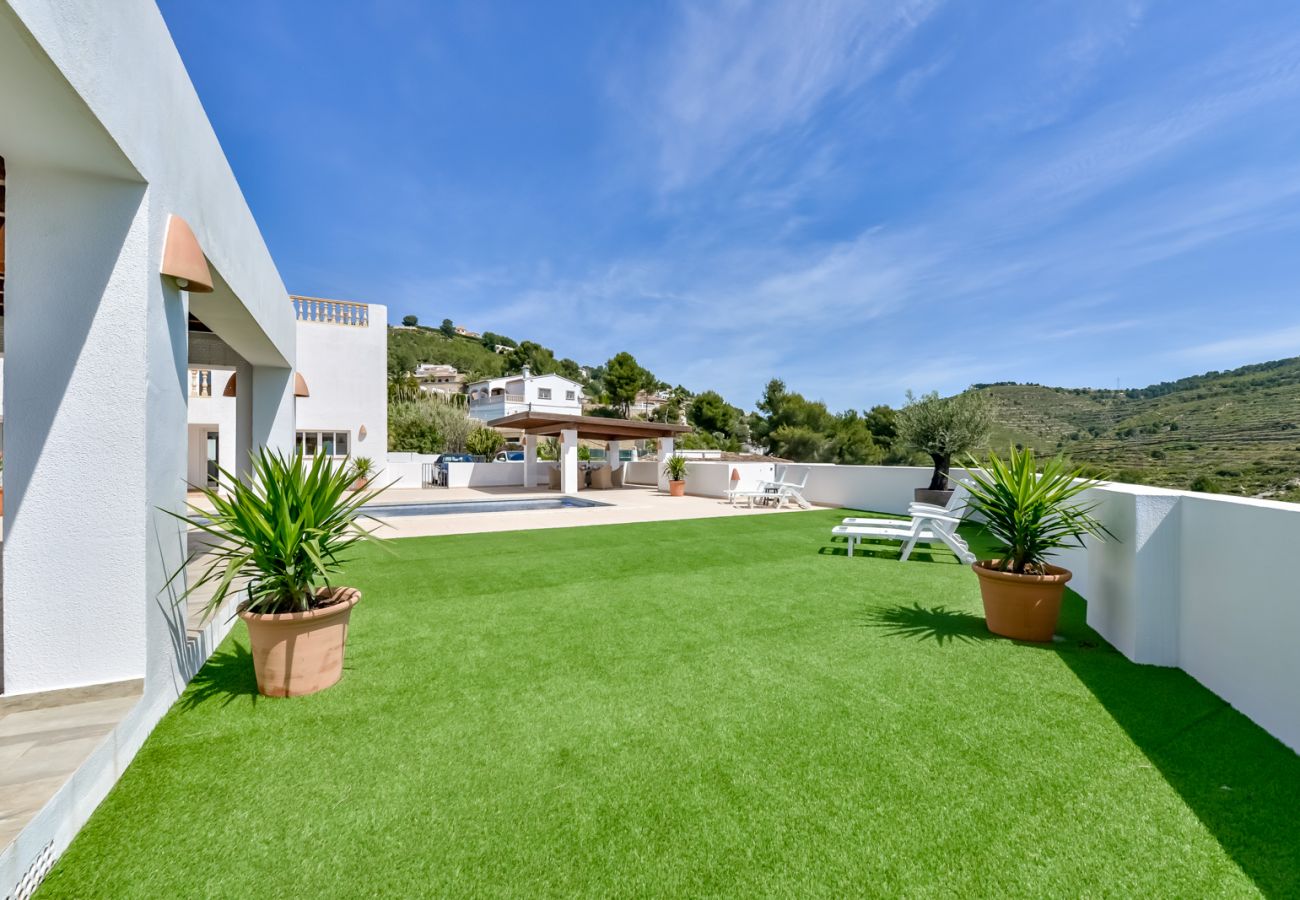 Villa in Calpe / Calp - SORENSEN Spacious villa with private pool 