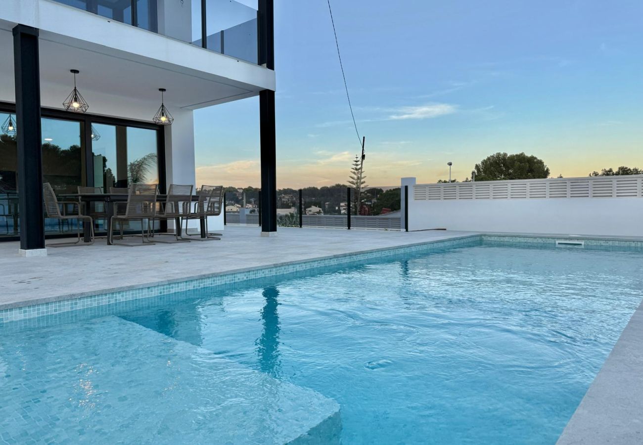 Villa in Calpe / Calp - Vallesol - Modern villa with private pool