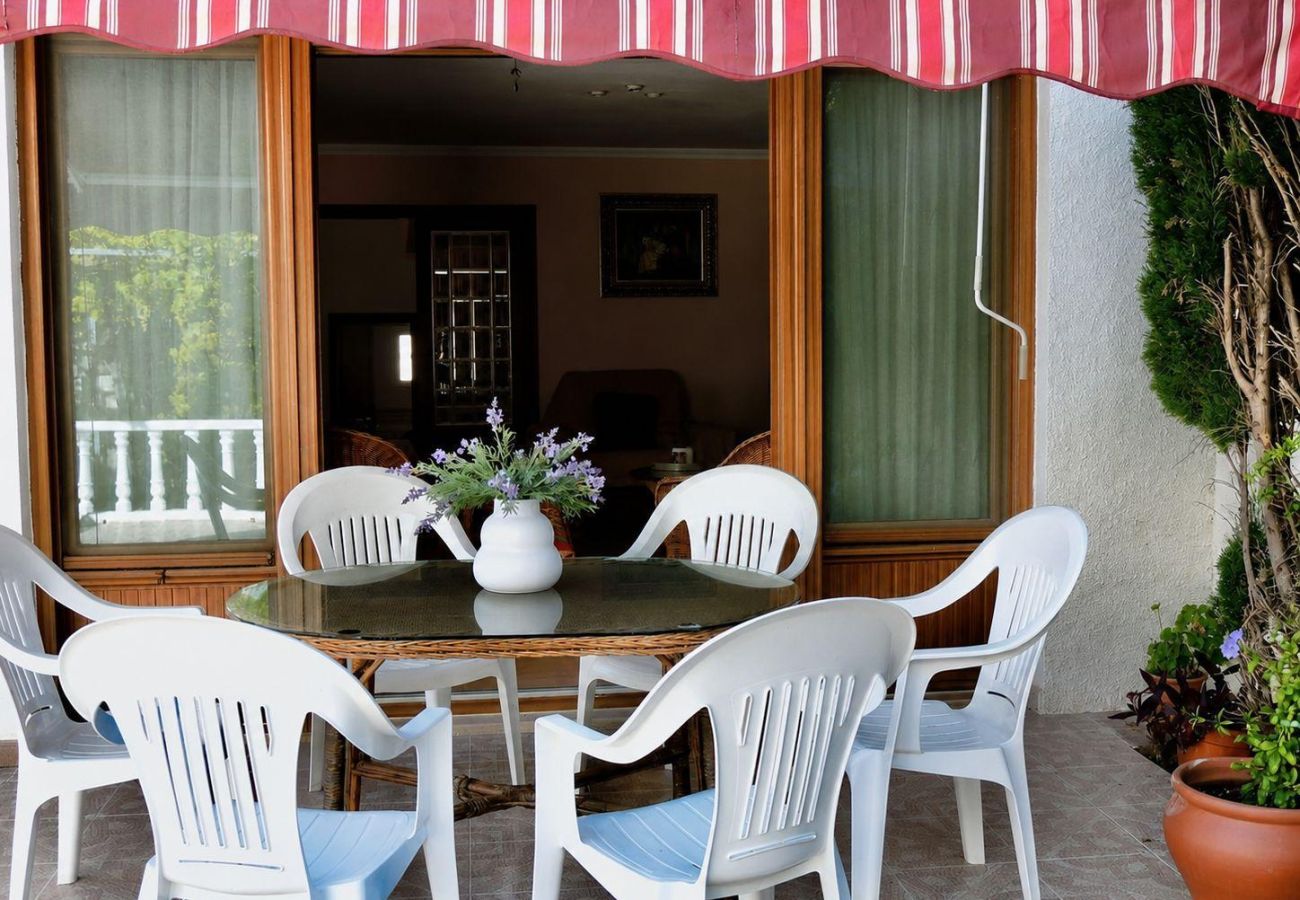 Villa in Calpe / Calp - Calpe Park, HOUSE WITH TERRACE AND SWIMMING POOL – IDEAL FOR FAMILIES · PARKING  · CALPE