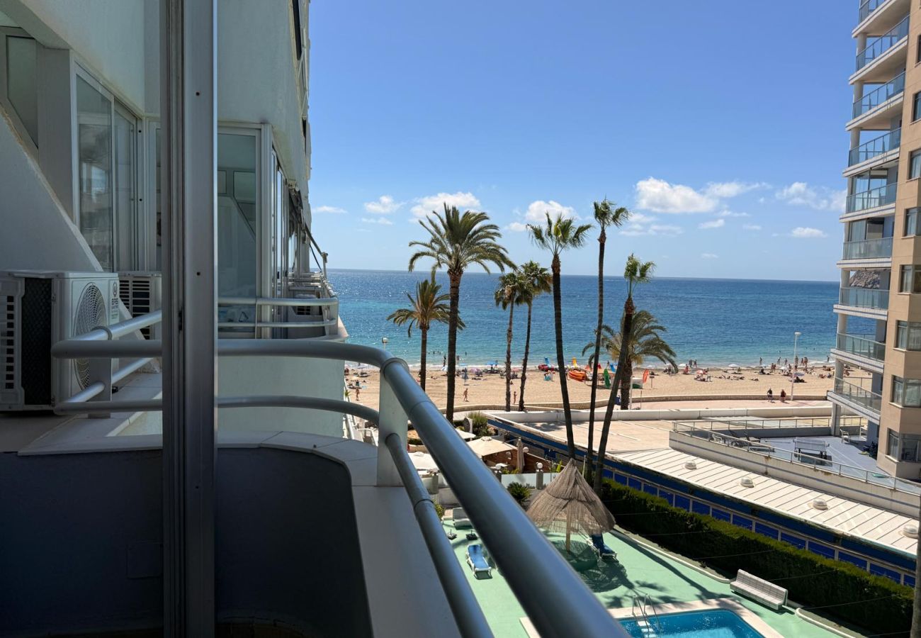 Apartment in Calpe / Calp - Aguamarina 24B - Beachfront apartment with a community pool