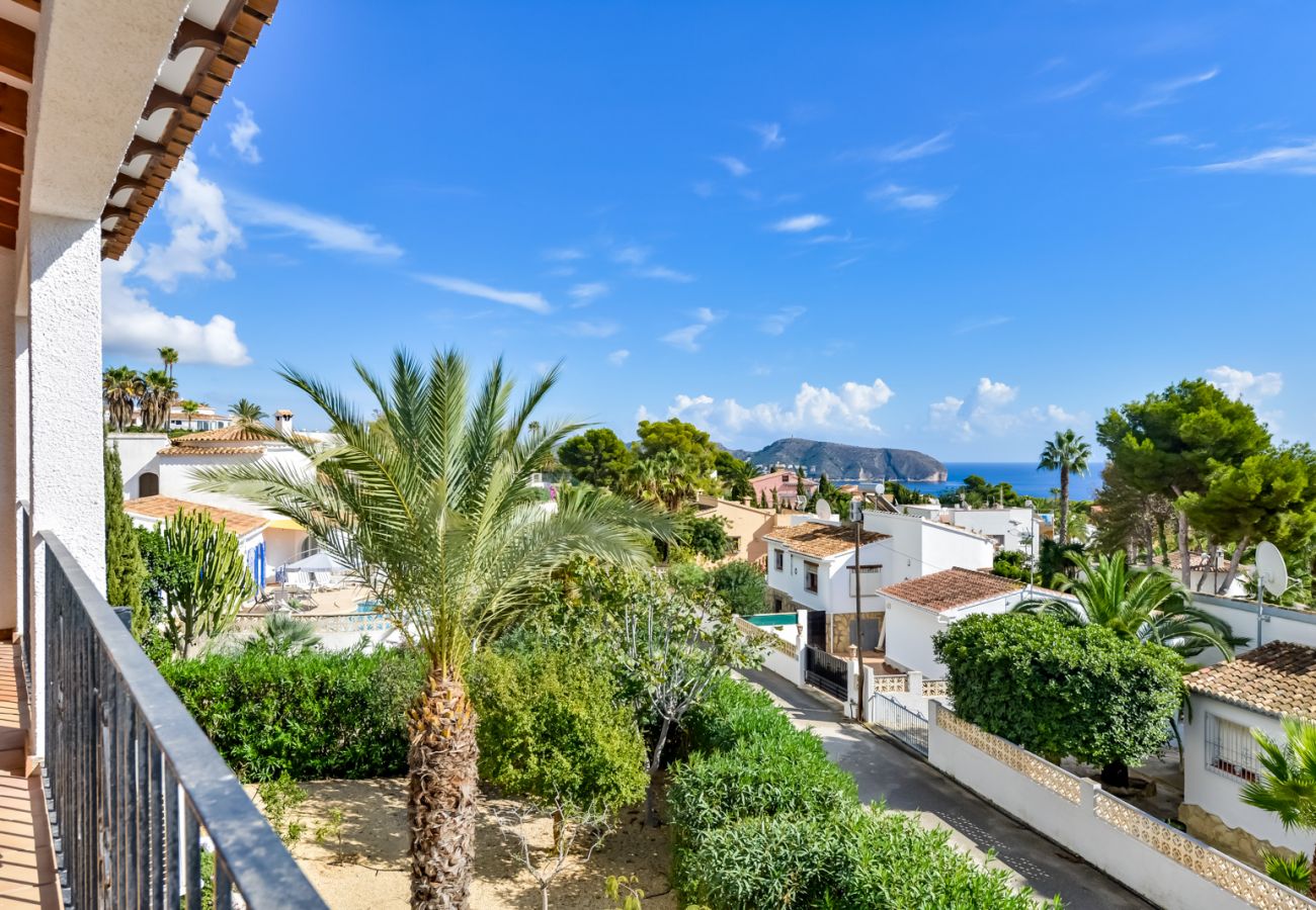 Villa à Moraira - VILLA SERENA, maison de vacacnes a Moraira avec vue sur la mer et emplacement tranquile.