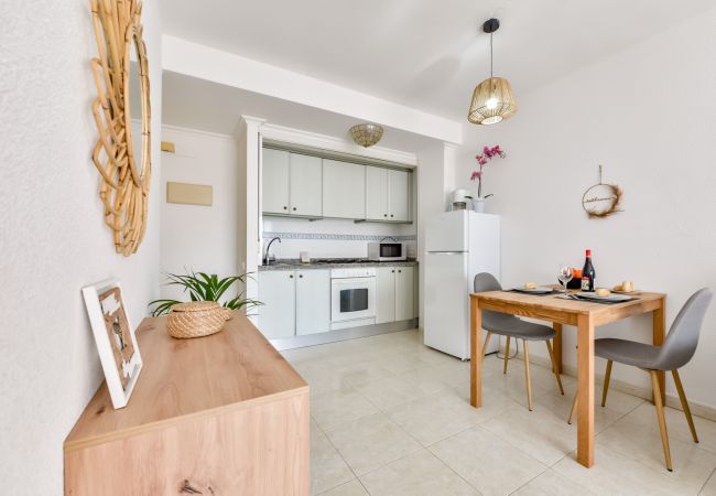 Appartement à Calpe - Zafiro 312C - Appartement en première ligne avec vue sur la mer et accès direct à la plage Appartement à Calpe - Zafiro 312C - Appartement en première ligne avec vue sur la mer et accès direct à la plage