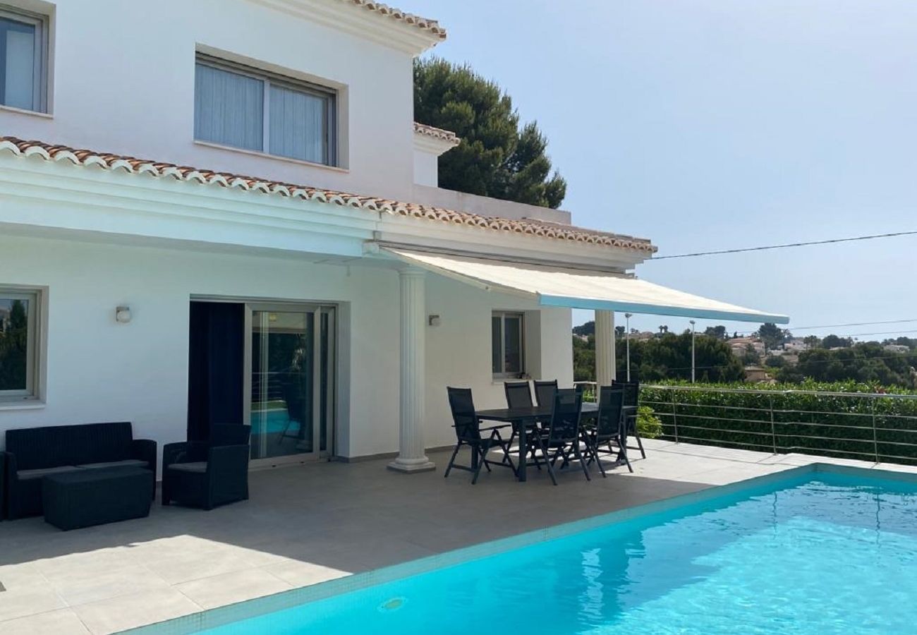 Villa à Calpe / Calp - VALLESA - Villa moderne avec piscine privée près de la plage et des supermarchés