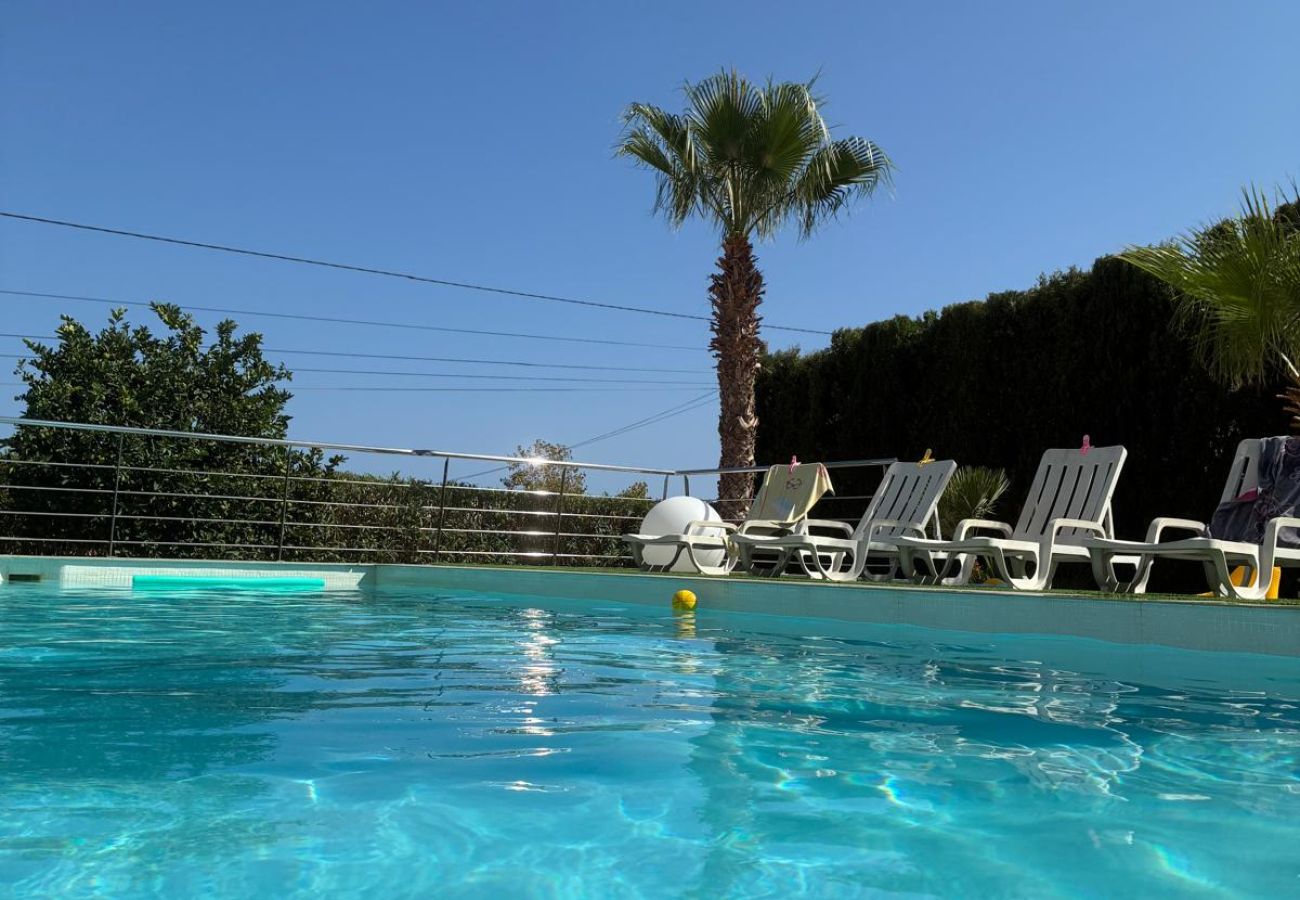 Villa à Calpe / Calp - VALLESA - Villa moderne avec piscine privée près de la plage et des supermarchés