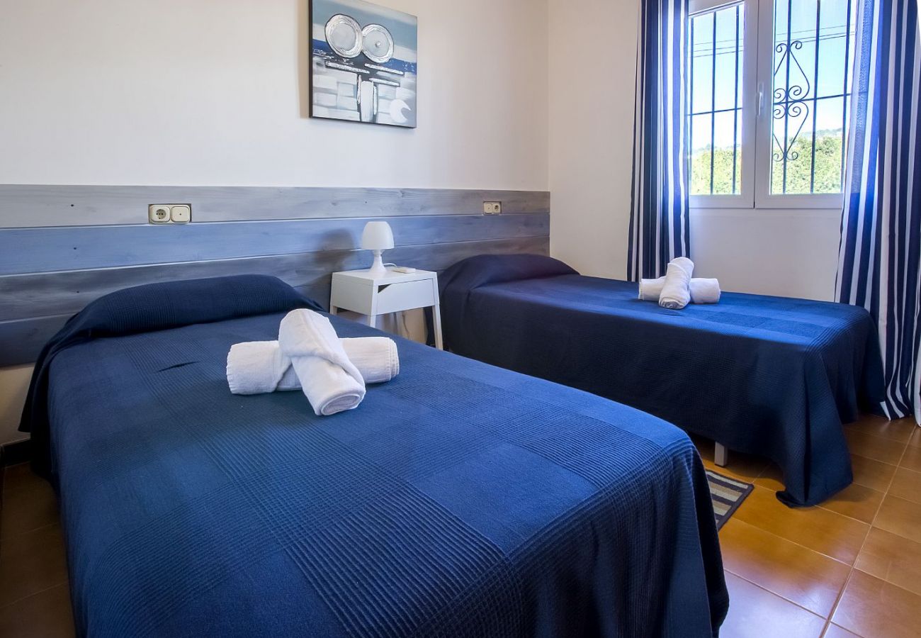 Villa à Calpe / Calp - VILLA LA PERGOLA - Maison de vacances avec de grandes terrasses et bel espace d'été