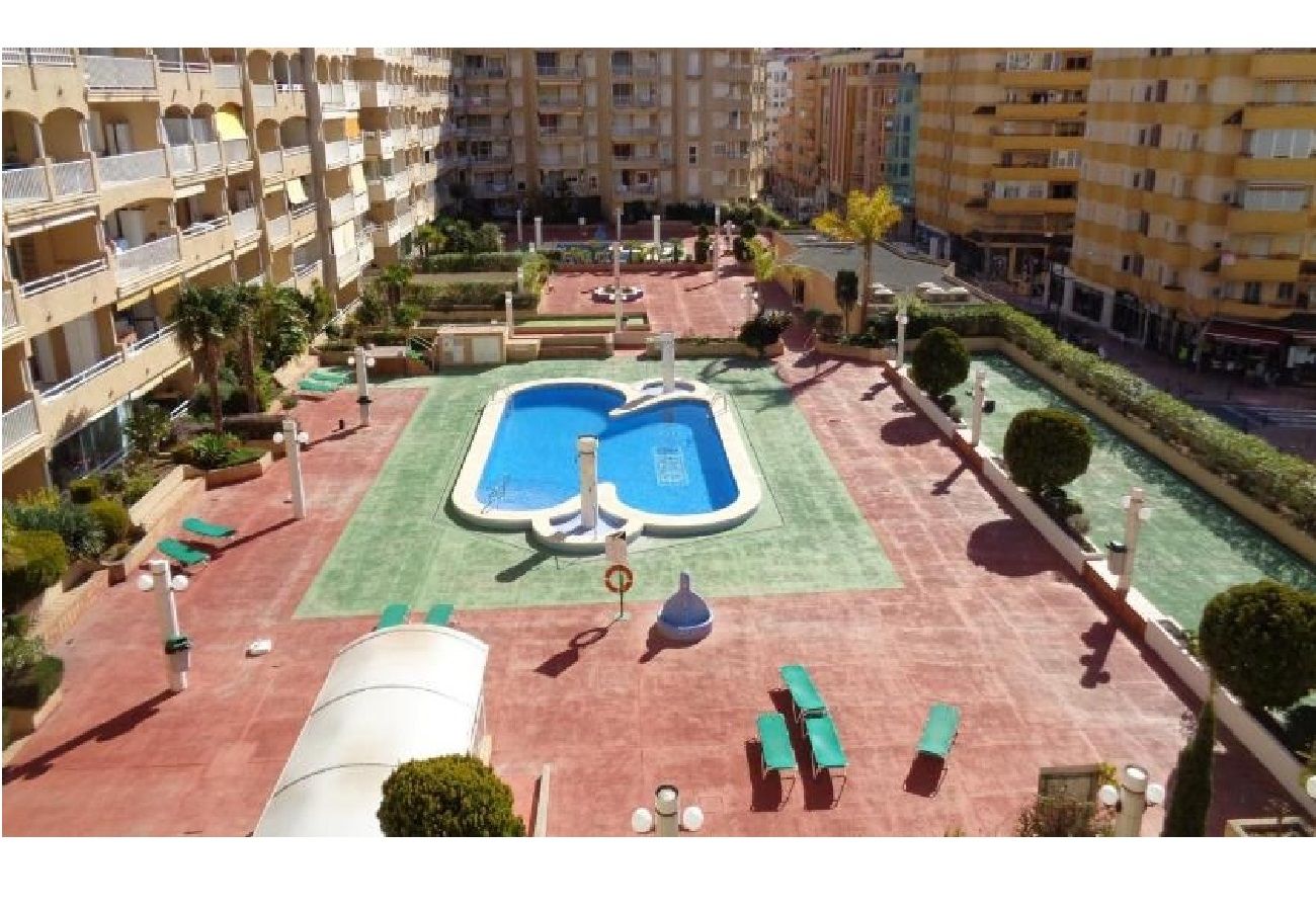 Appartement à Calpe / Calp - APOLO 7. Appartement très bien situé et très proche de la plage