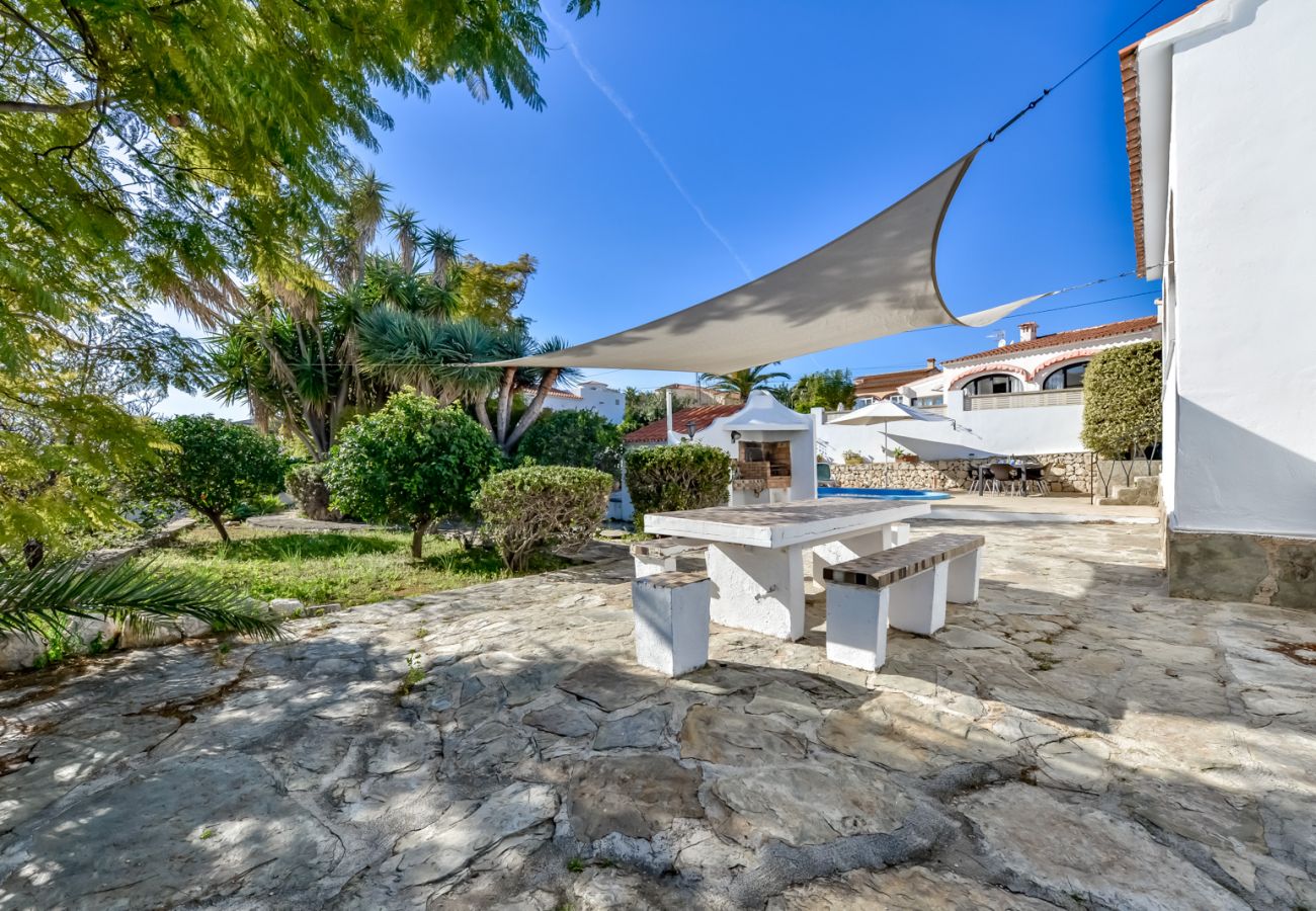 Villa à Calpe / Calp - CASABLANCA. Villa de deux chambres à proximité des plages et des services dans un quartier très calme