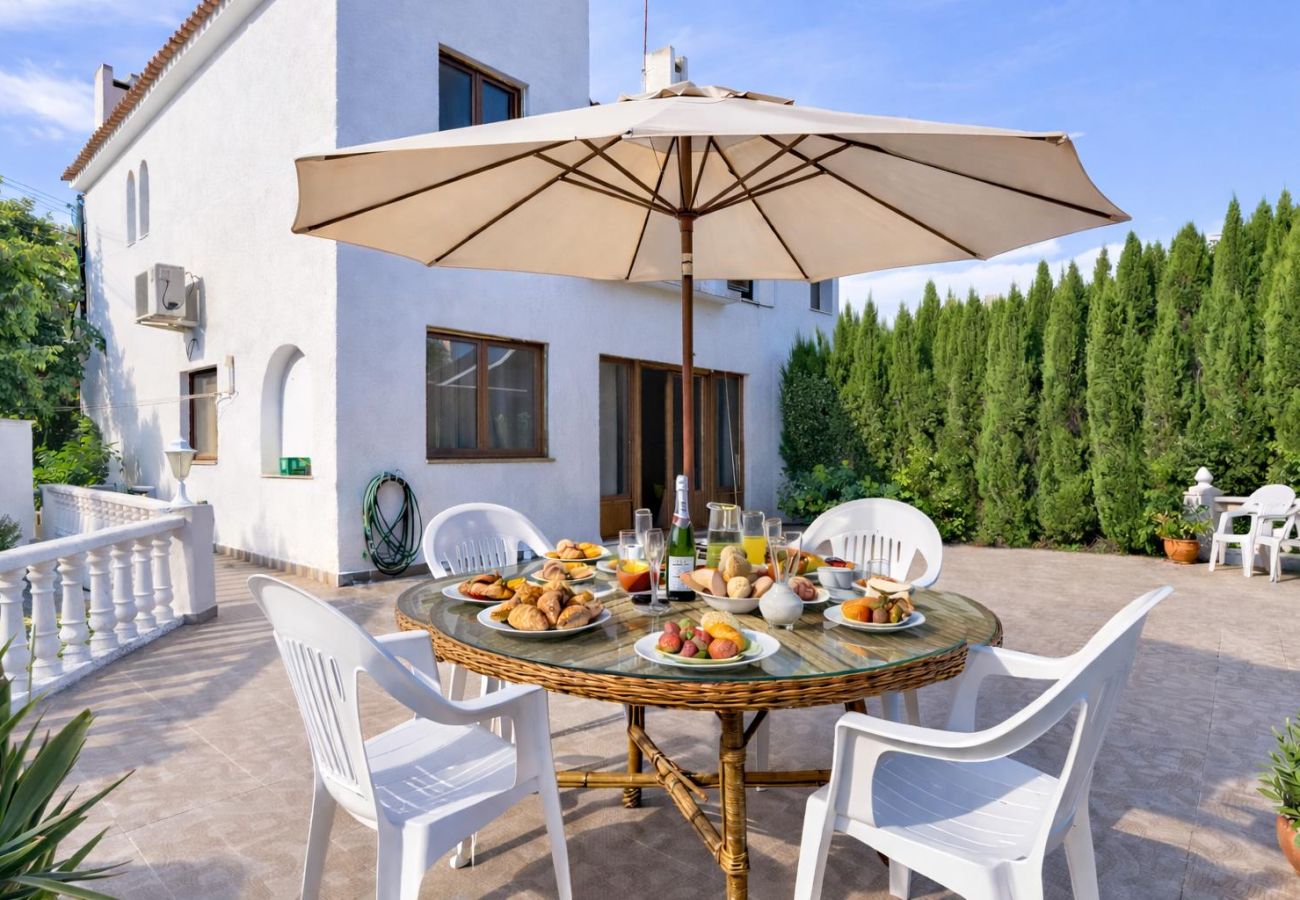 Maison mitoyenne à Calpe / Calp - Calpe Park, Maison mitoyenne avec terrasse et piscine · idéale pour les familles · parking inclus