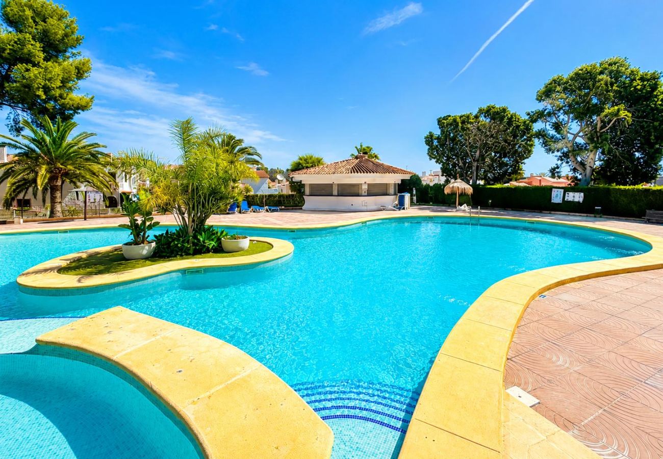 Villa à Calpe / Calp - Calpe Park, Maison mitoyenne avec terrasse et piscine · idéale pour les familles · parking inclus